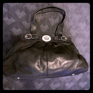 ✨Black Coach Leather Purse✨